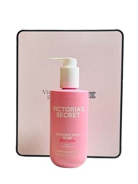 🆕🥥 Calming Coconut Milk Rose Body Lotion Victoria Secret NWT🌹